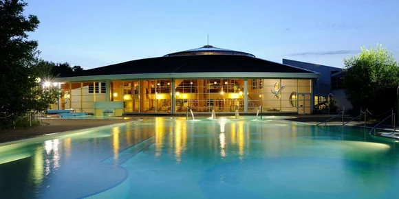 Außenaufnahme Johannesbad Cloef Bad in Mettlach-Orscholz Außenaufnahme Johannesbad Cloef Bad in Mettlach-Orscholz